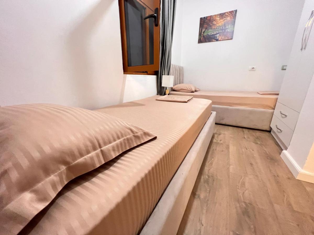 Arteg Apartments Durrës Buitenkant foto